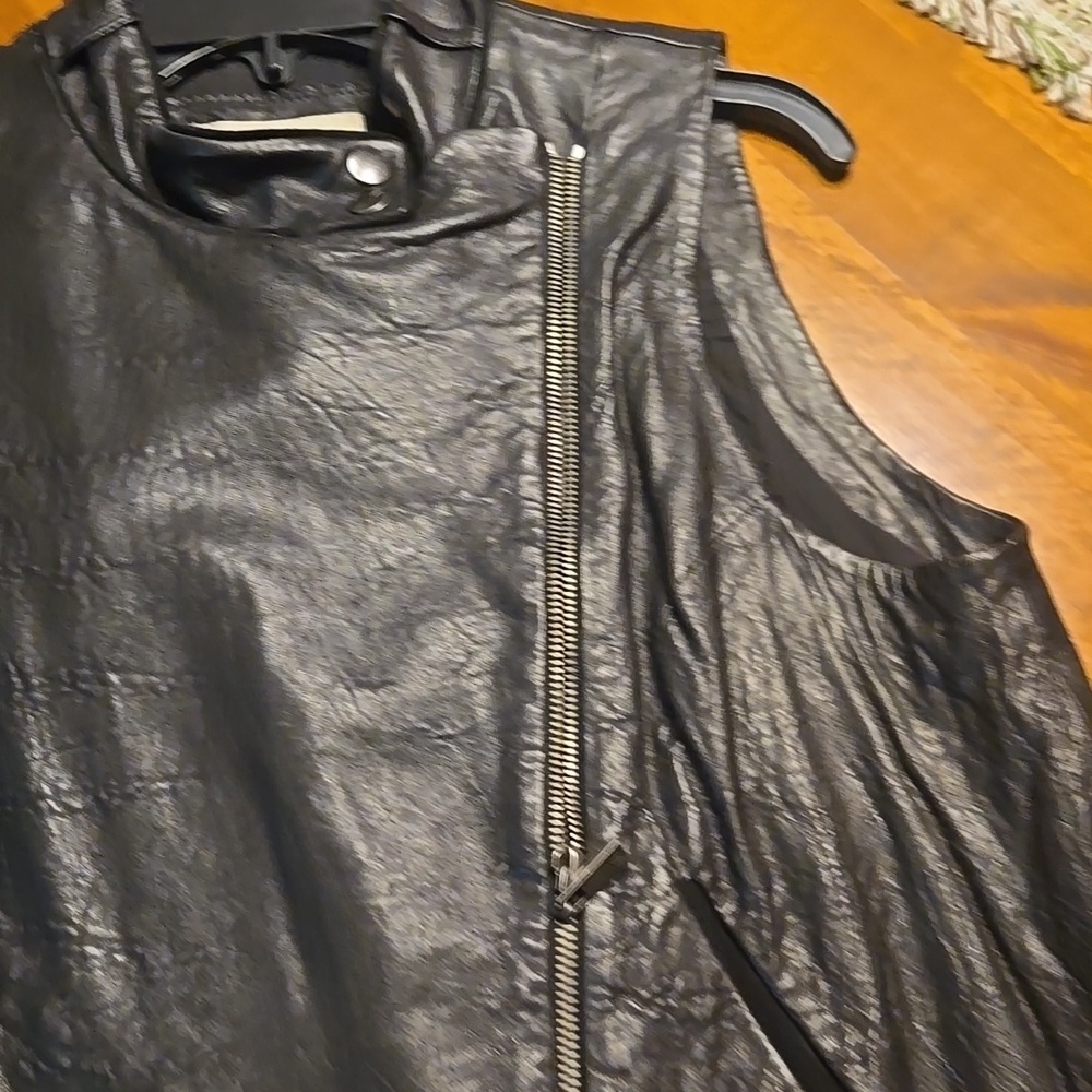 Black Leather Sleeveless Jacket/vest From Nordstrom By Vince Camuto - Picture 4 of 7